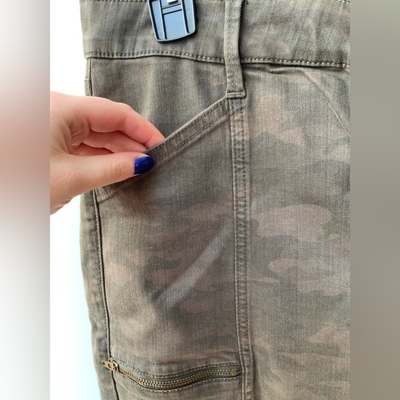 Pistola Camo Jean, NWT - Picture 6 of 7